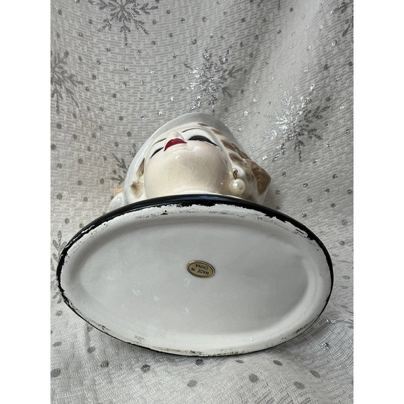 VINTAGE REPRODUCTION LADY HEAD VASE, Earrings & Hat, 8” - Picture 8 of 8